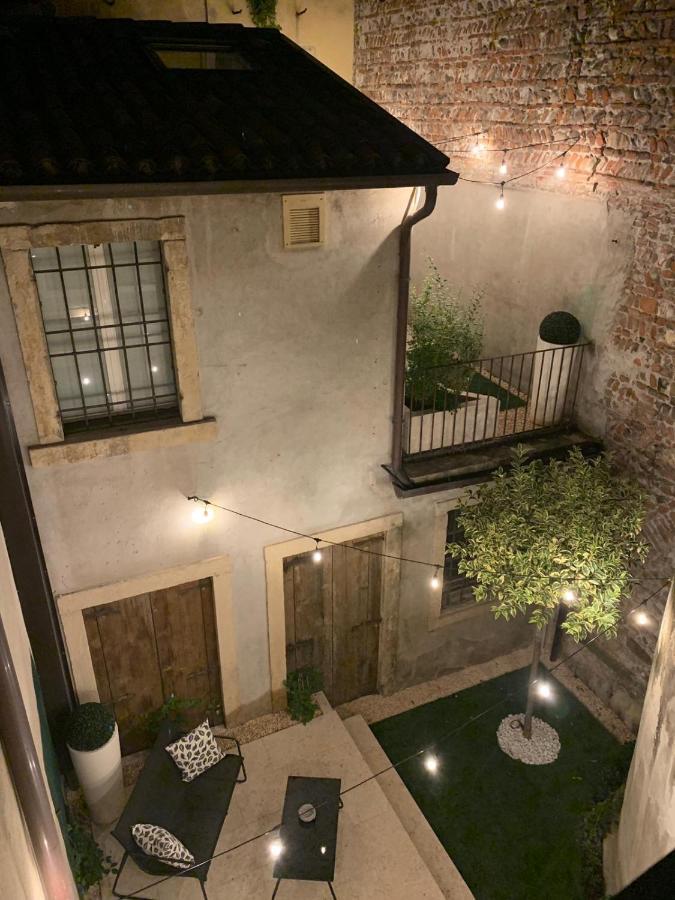 Room Verona Ai Conti Εξωτερικό φωτογραφία