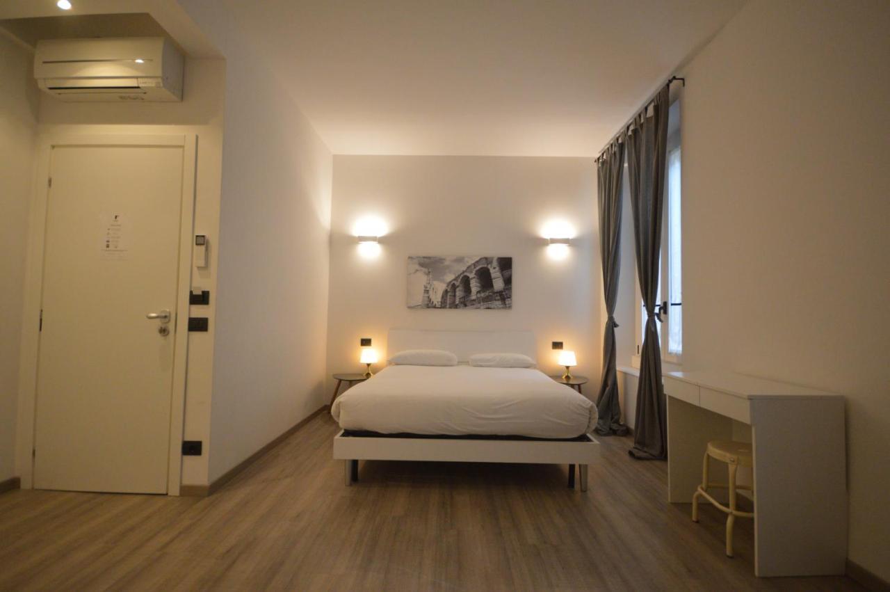 Room Verona Ai Conti Εξωτερικό φωτογραφία