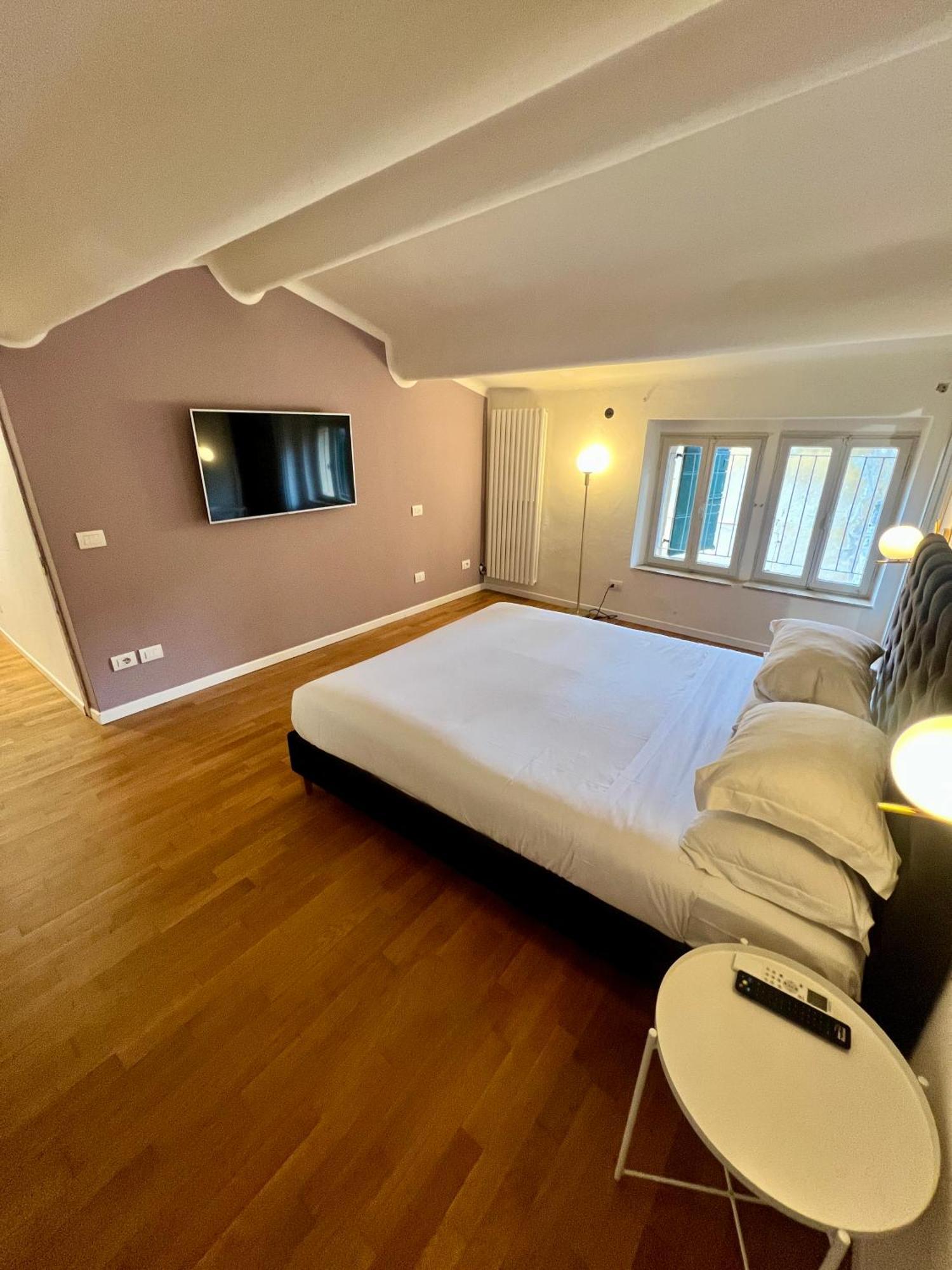 Room Verona Ai Conti Εξωτερικό φωτογραφία