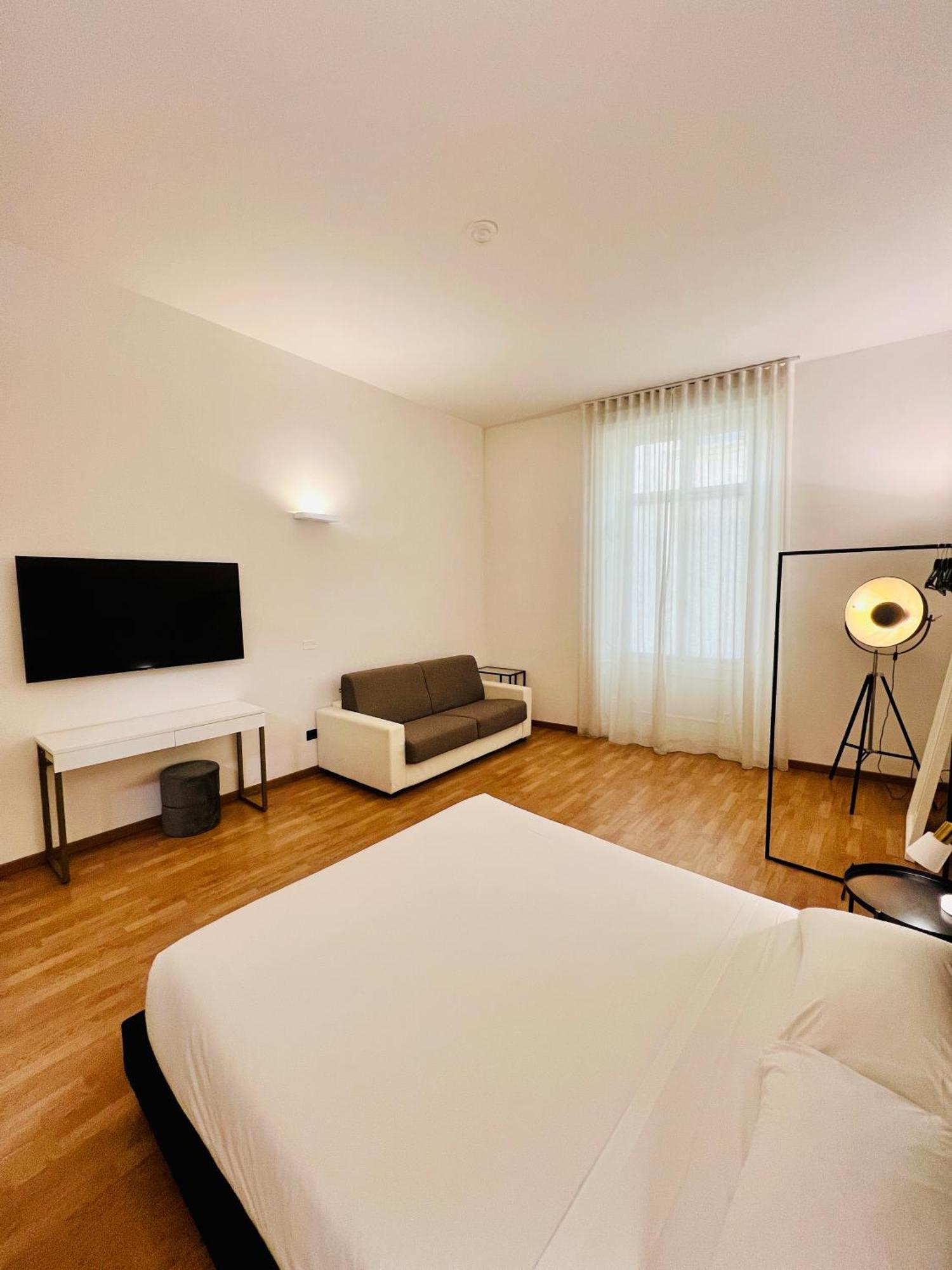 Room Verona Ai Conti Εξωτερικό φωτογραφία