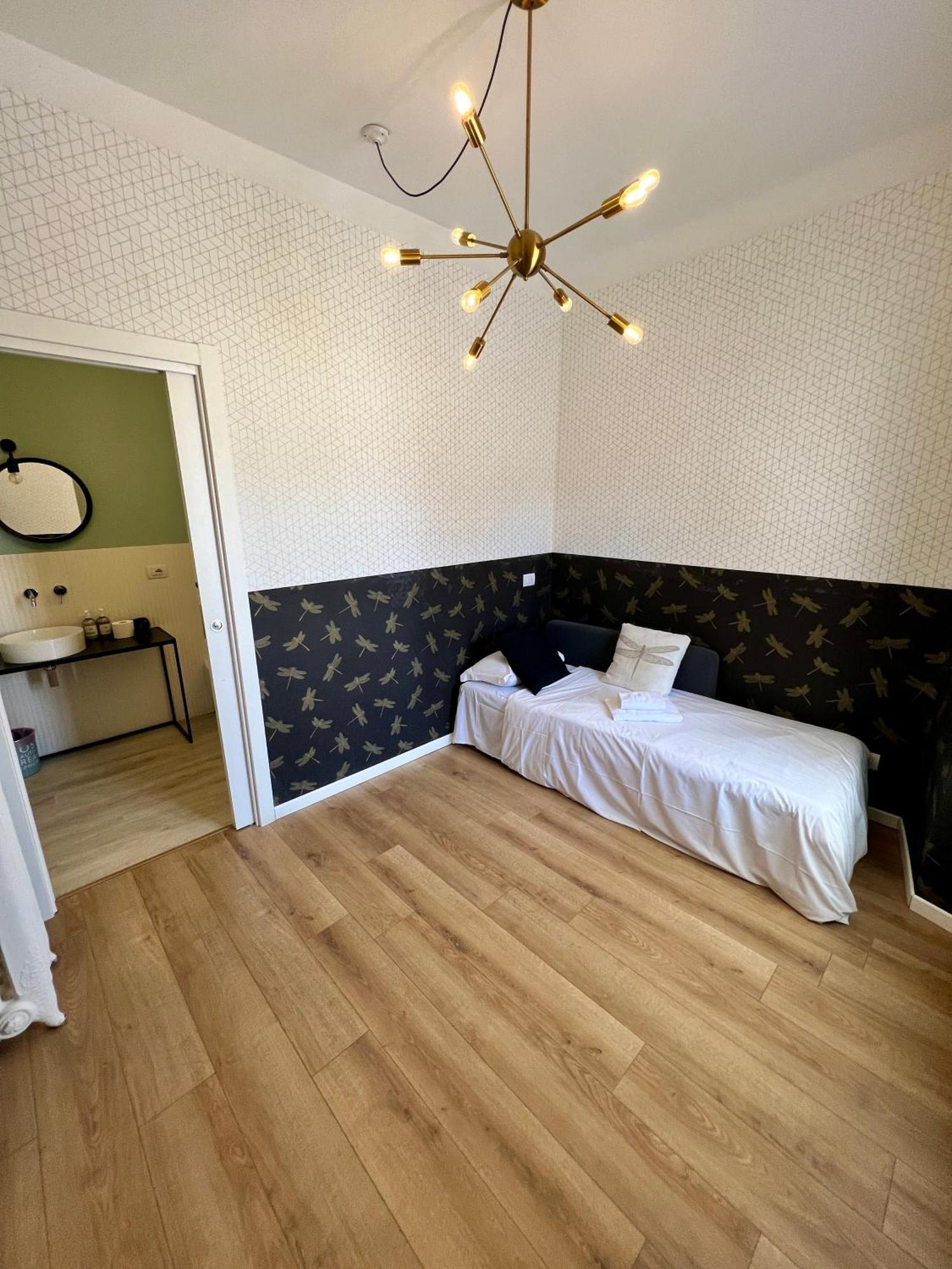 Room Verona Ai Conti Εξωτερικό φωτογραφία