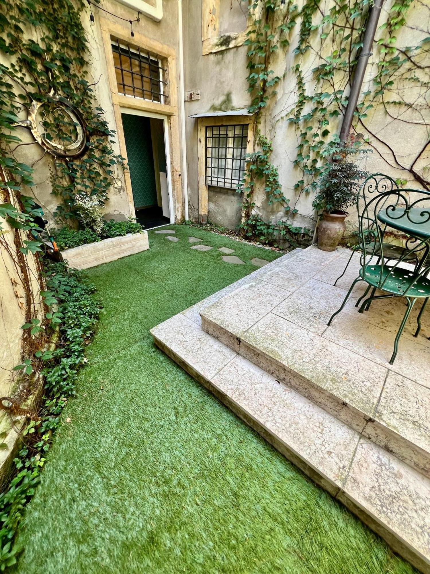 Room Verona Ai Conti Εξωτερικό φωτογραφία