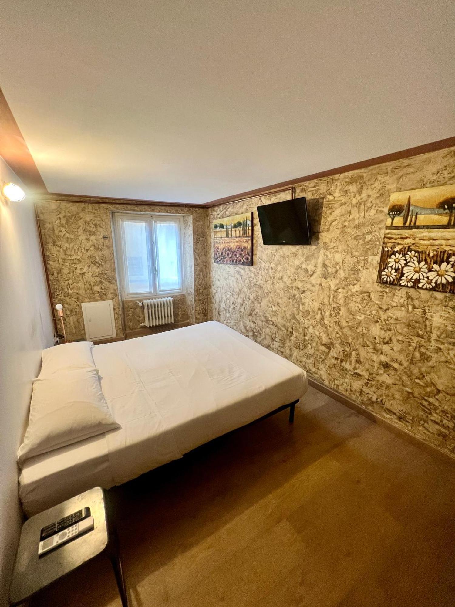 Room Verona Ai Conti Εξωτερικό φωτογραφία